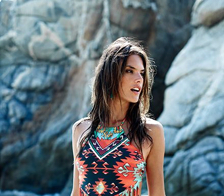 costum de baie cu franjuri